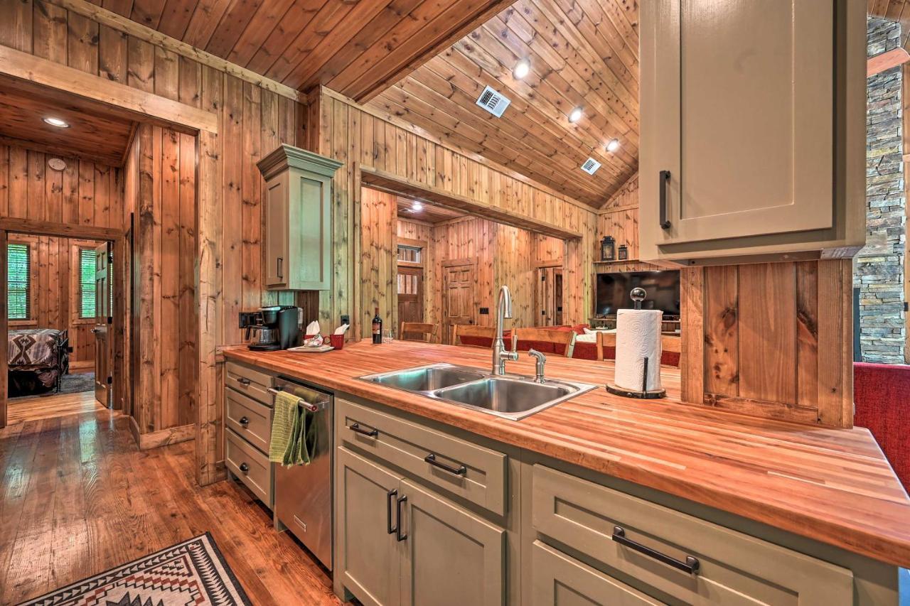 Luxe Broken Bow Cabin Hot Tub About 3 Mi To Hochatown Exterior photo