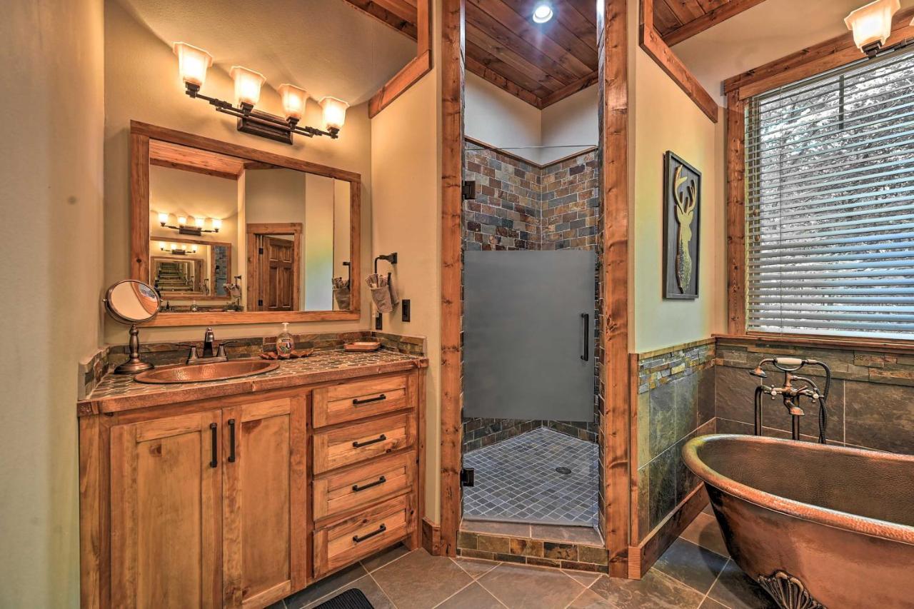 Luxe Broken Bow Cabin Hot Tub About 3 Mi To Hochatown Exterior photo