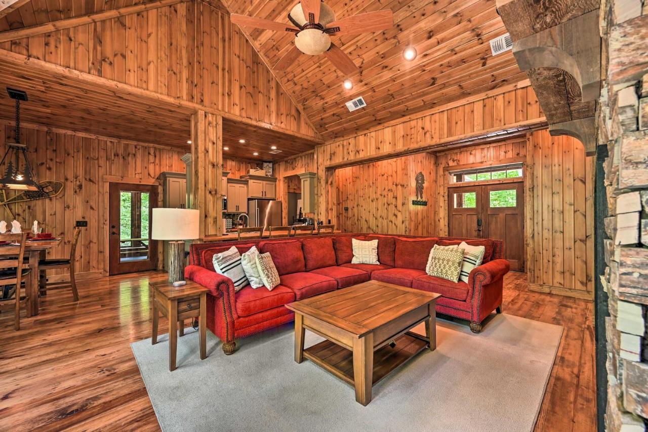 Luxe Broken Bow Cabin Hot Tub About 3 Mi To Hochatown Exterior photo